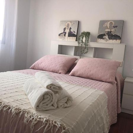 Apartamento Xacobe Grove, 120 Metros Totalmente Equipado, Luminoso, Centrico Y Con Plaza De Garaje O Grove Kültér fotó