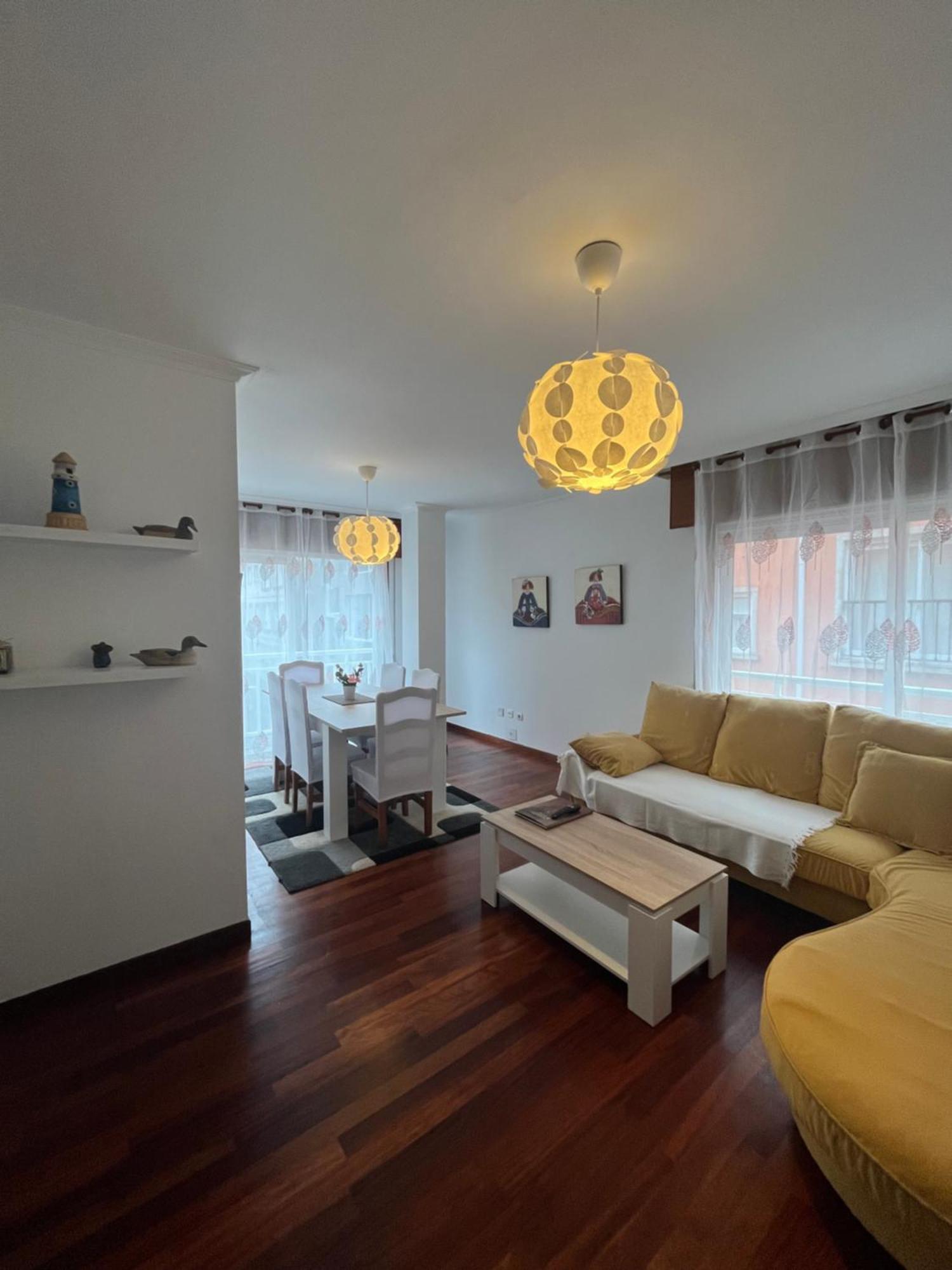 Apartamento Xacobe Grove, 120 Metros Totalmente Equipado, Luminoso, Centrico Y Con Plaza De Garaje O Grove Kültér fotó