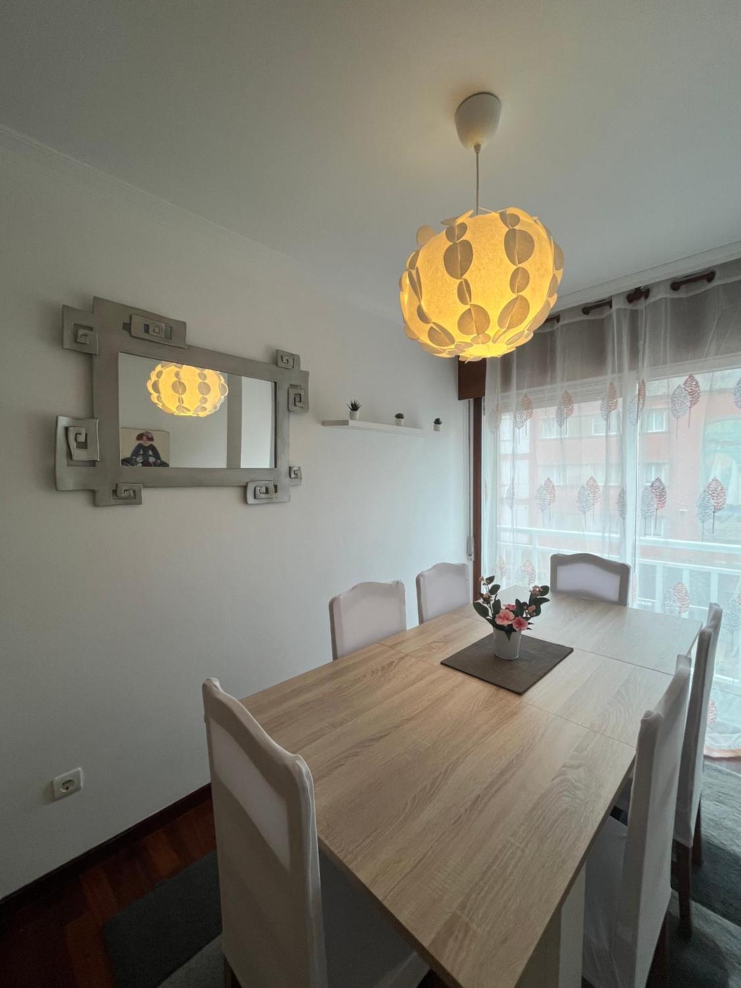 Apartamento Xacobe Grove, 120 Metros Totalmente Equipado, Luminoso, Centrico Y Con Plaza De Garaje O Grove Kültér fotó