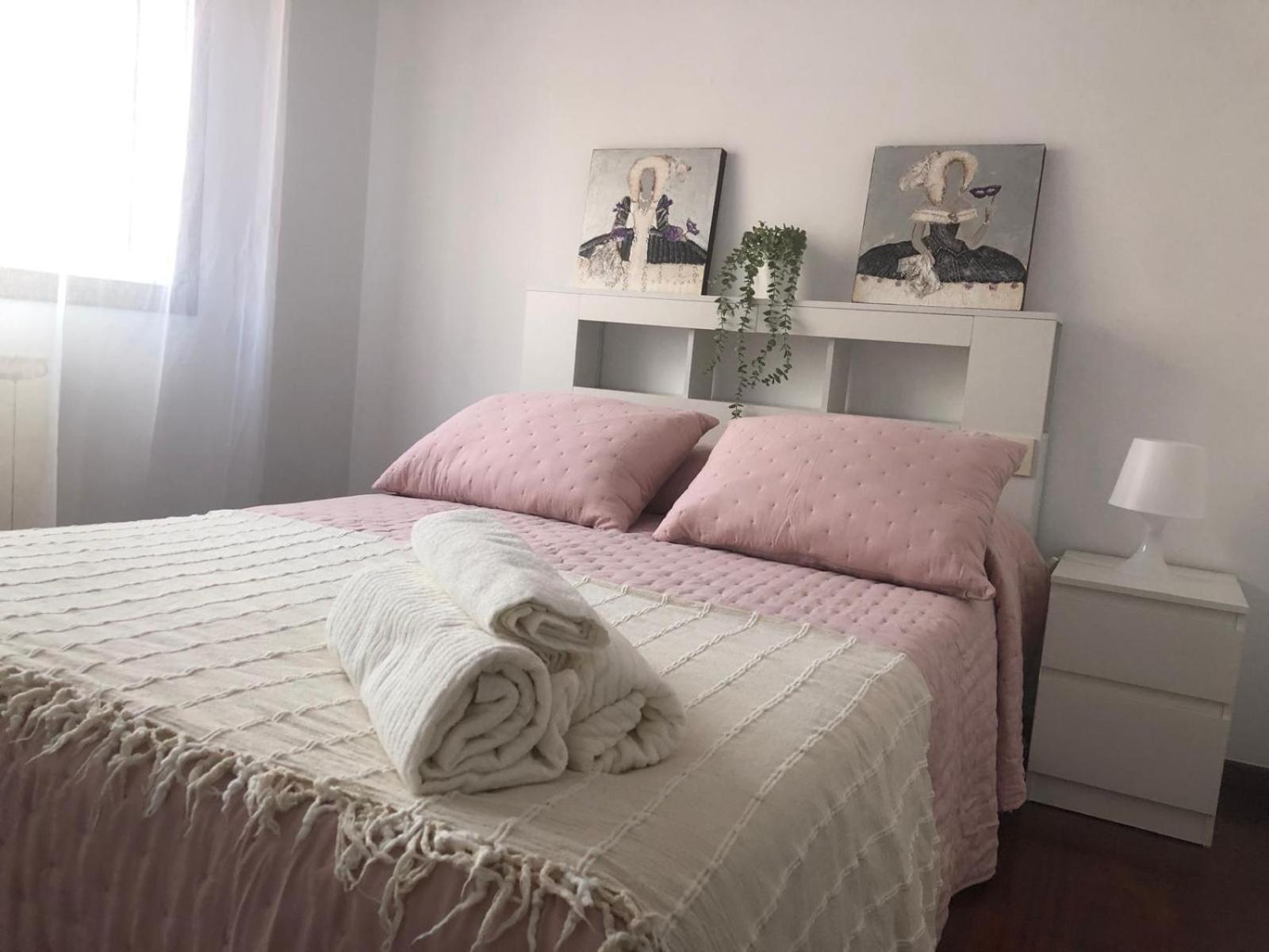 Apartamento Xacobe Grove, 120 Metros Totalmente Equipado, Luminoso, Centrico Y Con Plaza De Garaje O Grove Kültér fotó